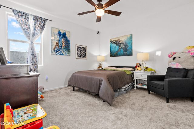 12711 E Lauren Canyon Place, Vail, AZ 85641