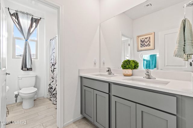 12711 E Lauren Canyon Place, Vail, AZ 85641
