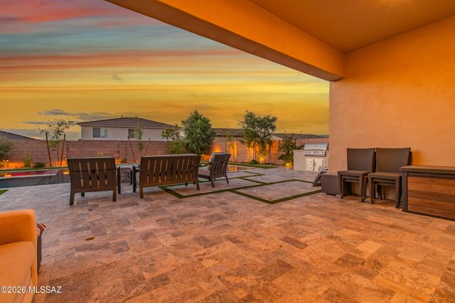 12711 E Lauren Canyon Place, Vail, AZ 85641