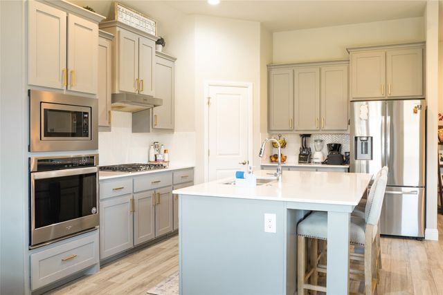 3608 Rolling Meadows Drive, Grand Prairie, TX 76065