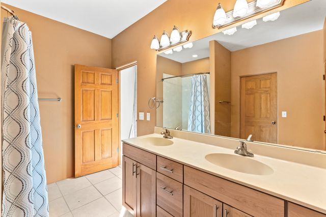 2 Mesilla Verde, Espanola, NM 87532