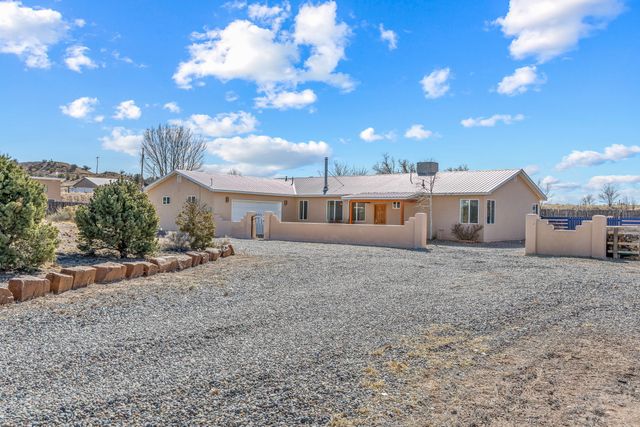 2 Mesilla Verde, Espanola, NM 87532