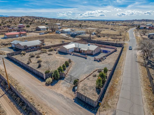2 Mesilla Verde, Espanola, NM 87532
