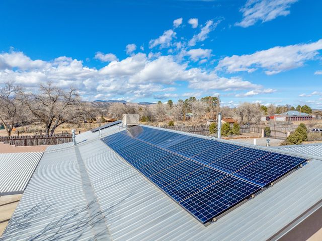 2 Mesilla Verde, Espanola, NM 87532