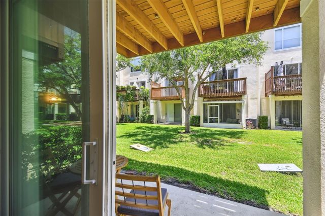 3174 BAYSHORE OAKS DRIVE, Tampa, FL 33611