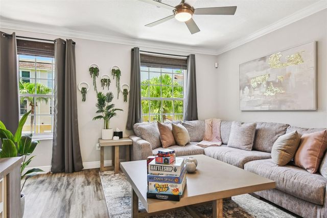 3174 BAYSHORE OAKS DRIVE, Tampa, FL 33611