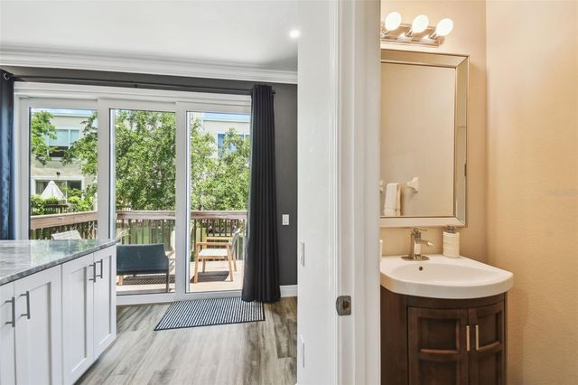 3174 BAYSHORE OAKS DRIVE, Tampa, FL 33611