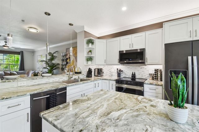 3174 BAYSHORE OAKS DRIVE, Tampa, FL 33611