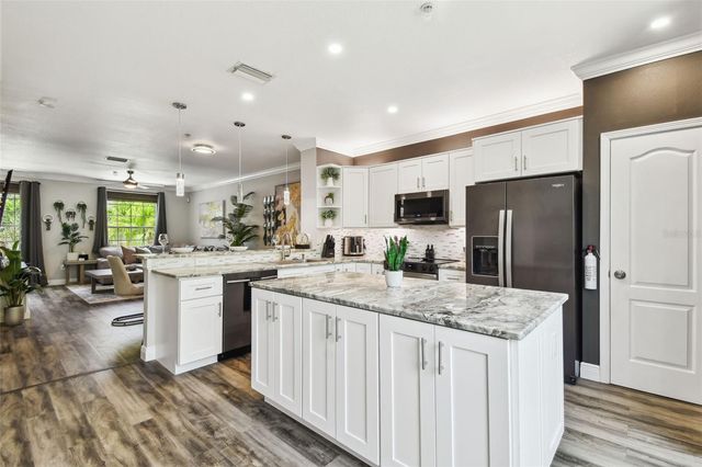 3174 BAYSHORE OAKS DRIVE, Tampa, FL 33611