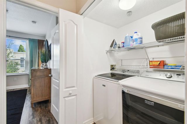 3174 BAYSHORE OAKS DRIVE, Tampa, FL 33611