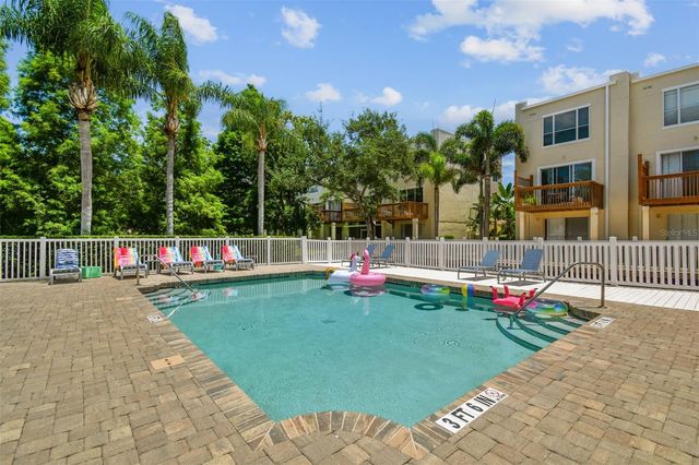 3174 BAYSHORE OAKS DRIVE, Tampa, FL 33611