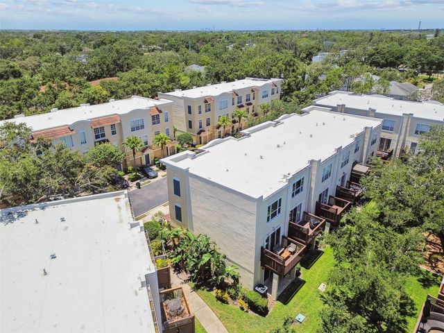 3174 BAYSHORE OAKS DRIVE, Tampa, FL 33611