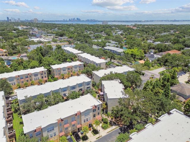 3174 BAYSHORE OAKS DRIVE, Tampa, FL 33611