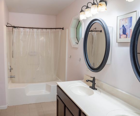 1005 Sassafras Ln, Goodlettsville, TN 37072