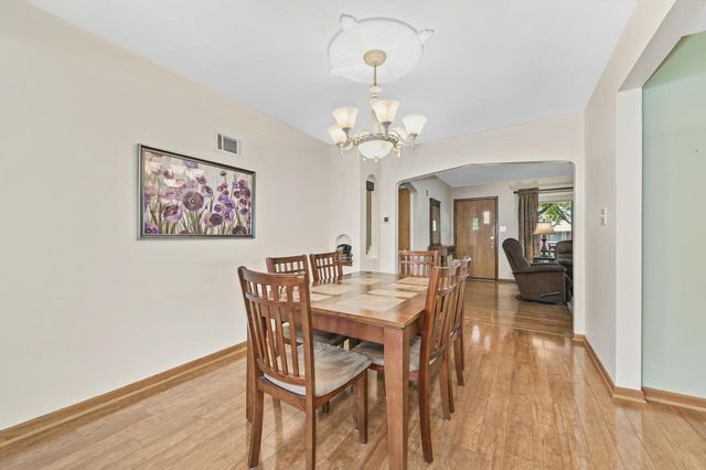 3634 N 97th PLACE, Milwaukee, WI 53222