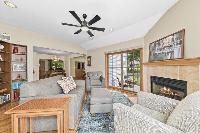 3634 N 97th PLACE, Milwaukee, WI 53222