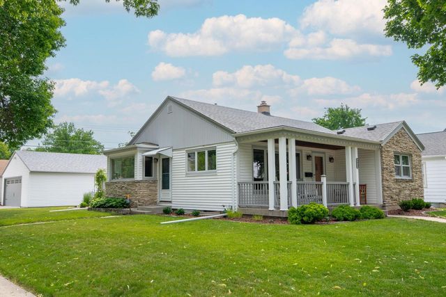 3634 N 97th PLACE, Milwaukee, WI 53222