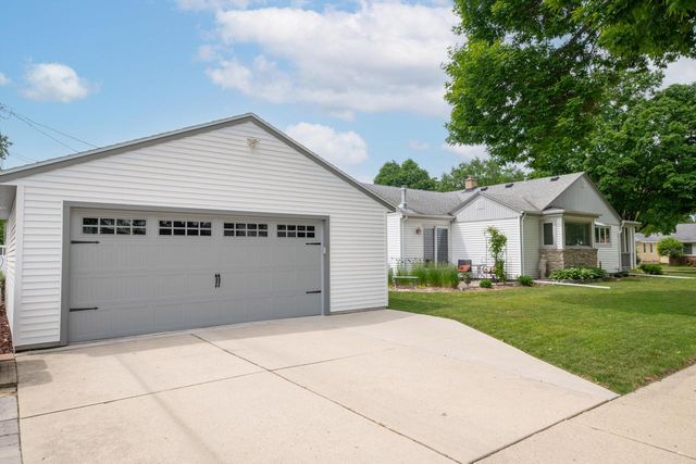3634 N 97th PLACE, Milwaukee, WI 53222