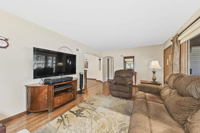 3634 N 97th PLACE, Milwaukee, WI 53222
