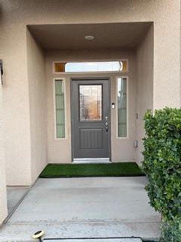 1616 N Delbert Avenue, Fresno, CA 93722