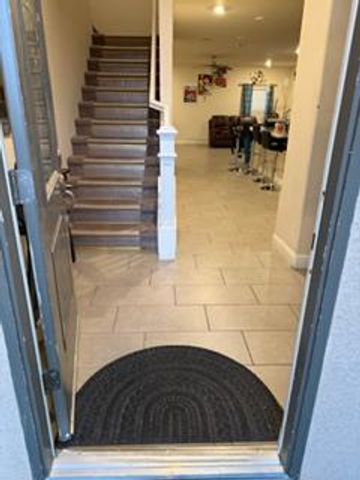 1616 N Delbert Avenue, Fresno, CA 93722