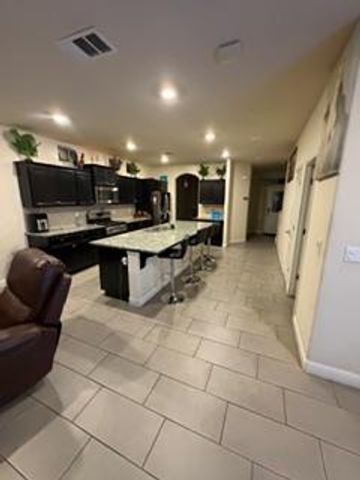 1616 N Delbert Avenue, Fresno, CA 93722