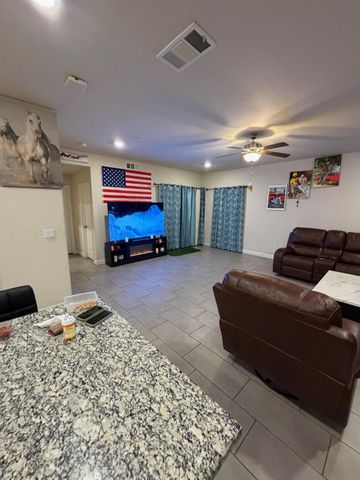 1616 N Delbert Avenue, Fresno, CA 93722