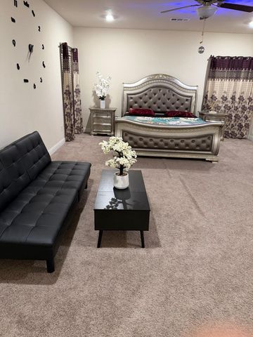 1616 N Delbert Avenue, Fresno, CA 93722