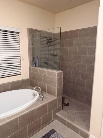 1616 N Delbert Avenue, Fresno, CA 93722