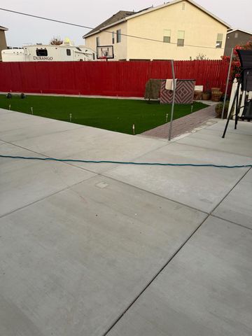 1616 N Delbert Avenue, Fresno, CA 93722