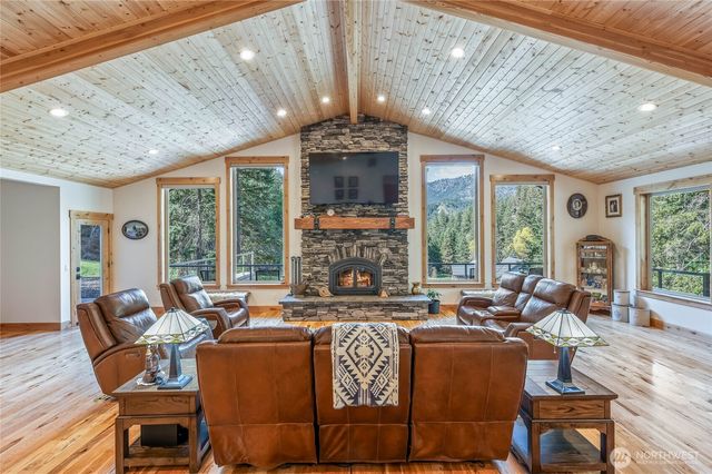 92 Broken O Lane, Leavenworth, WA 98826