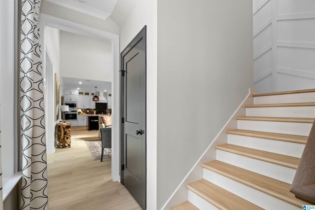 1223 BRAYFIELD CREST DRIVE, Vestavia Hills, AL 35242