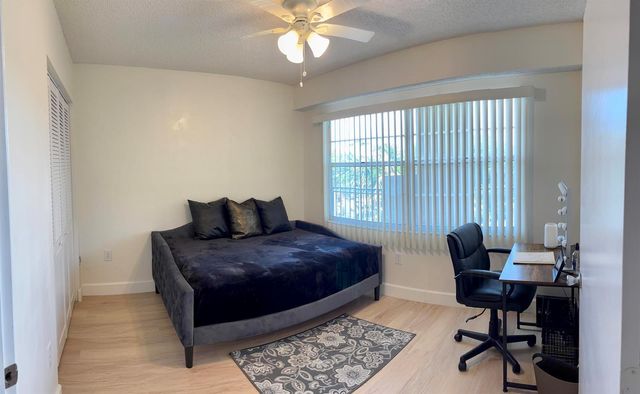 1400 SW 131st Way 408q, Pembroke Pines, FL 33027