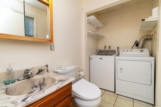 5 Tomkins Ln, Framingham, MA 01702