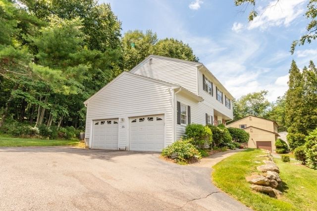 5 Tomkins Ln, Framingham, MA 01702