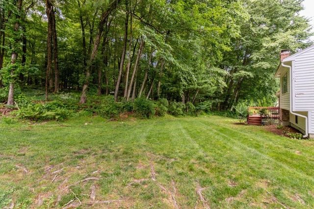 5 Tomkins Ln, Framingham, MA 01702