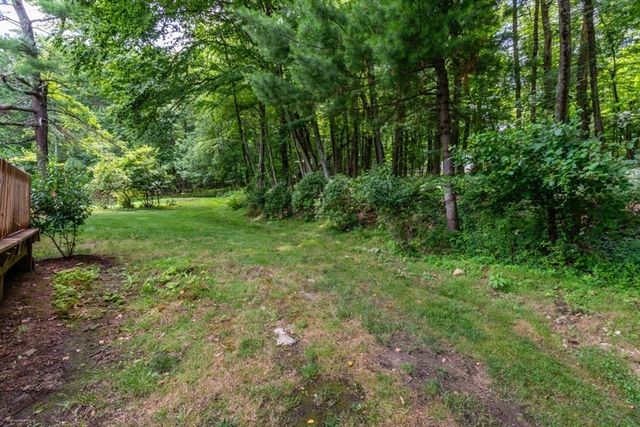 5 Tomkins Ln, Framingham, MA 01702