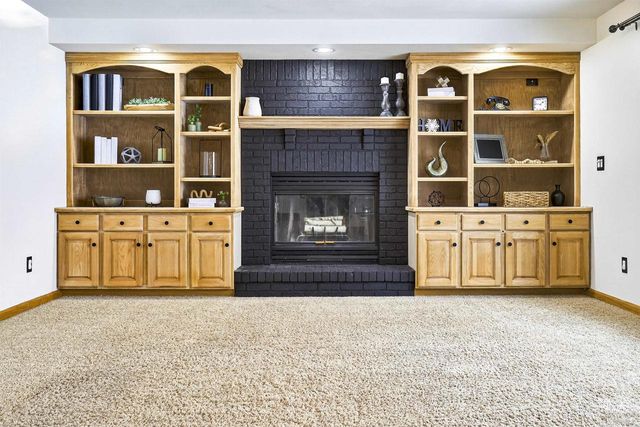 N371 FIELDSIDE LANE, Appleton, WI 54915