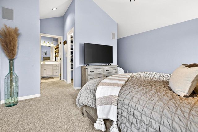 N371 FIELDSIDE LANE, Appleton, WI 54915