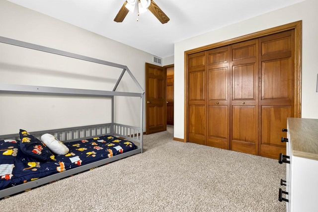 N371 FIELDSIDE LANE, Appleton, WI 54915