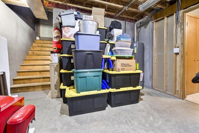 N371 FIELDSIDE LANE, Appleton, WI 54915