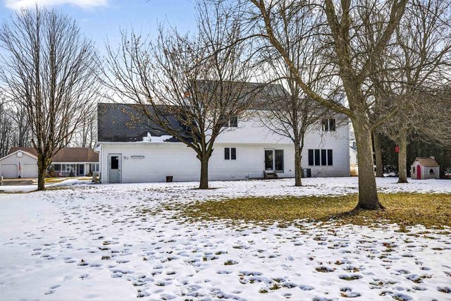 N371 FIELDSIDE LANE, Appleton, WI 54915