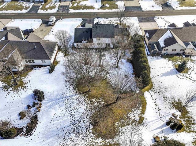 N371 FIELDSIDE LANE, Appleton, WI 54915