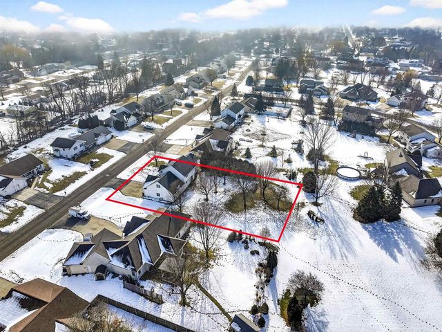 N371 FIELDSIDE LANE, Appleton, WI 54915