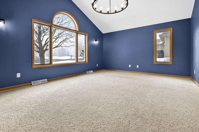 N371 FIELDSIDE LANE, Appleton, WI 54915