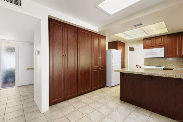 16174 Mesto Drive, San Diego, CA 92128