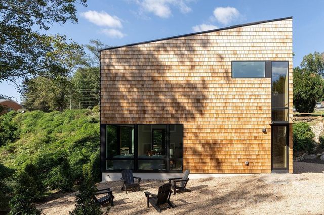 7 Haith Drive, Asheville, NC 28801