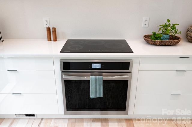 7 Haith Drive, Asheville, NC 28801