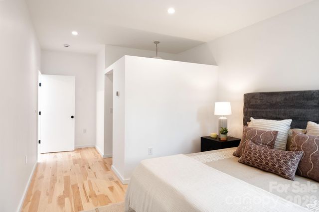 7 Haith Drive, Asheville, NC 28801