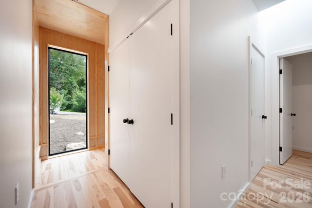 7 Haith Drive, Asheville, NC 28801